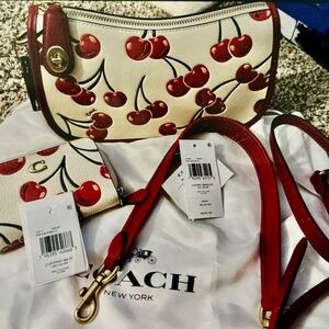 Coach Cherry swinger w/ multi card holder tags come with items SET FINAL PRICE